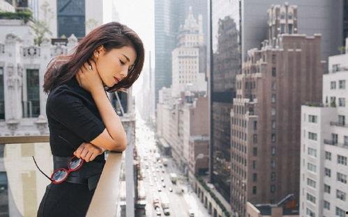 娱乐大爆料背影照片,背影成谜,明星真实身份大猜想 第2张 娱乐大爆料背影照片,背影成谜,明星真实身份大猜想 第2张